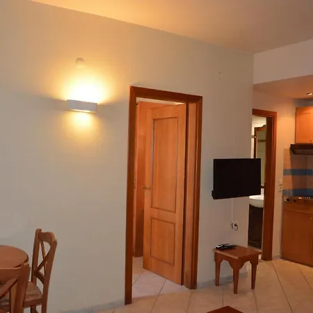 Eleni Beach Aparthotel